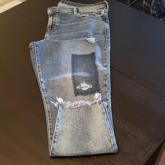 GAP Patchwork Denim - Picture 4 of 6
